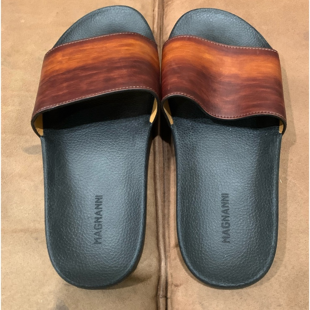 Magnanni Men’s Leather Slides